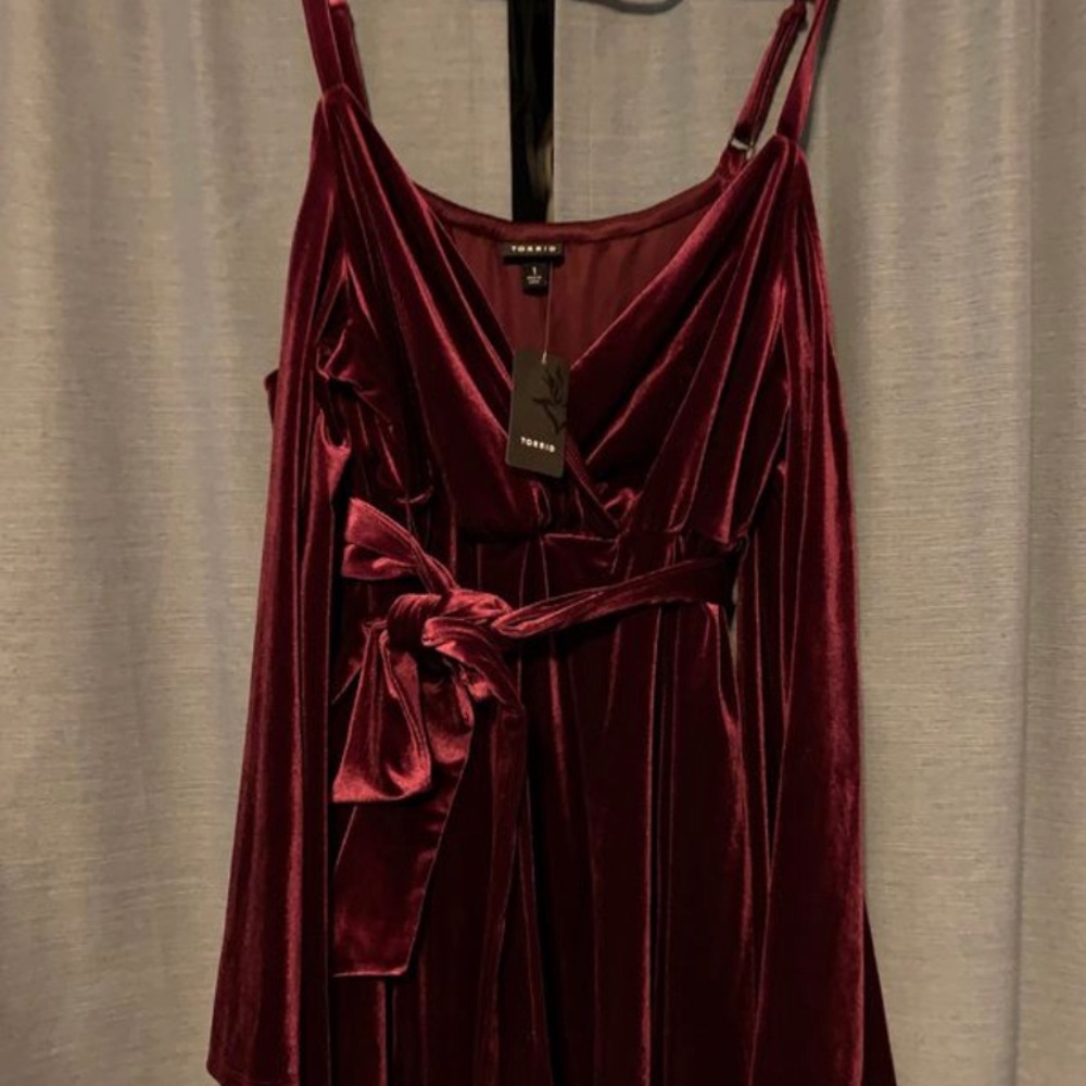Torrid velvet bell sleeve dress